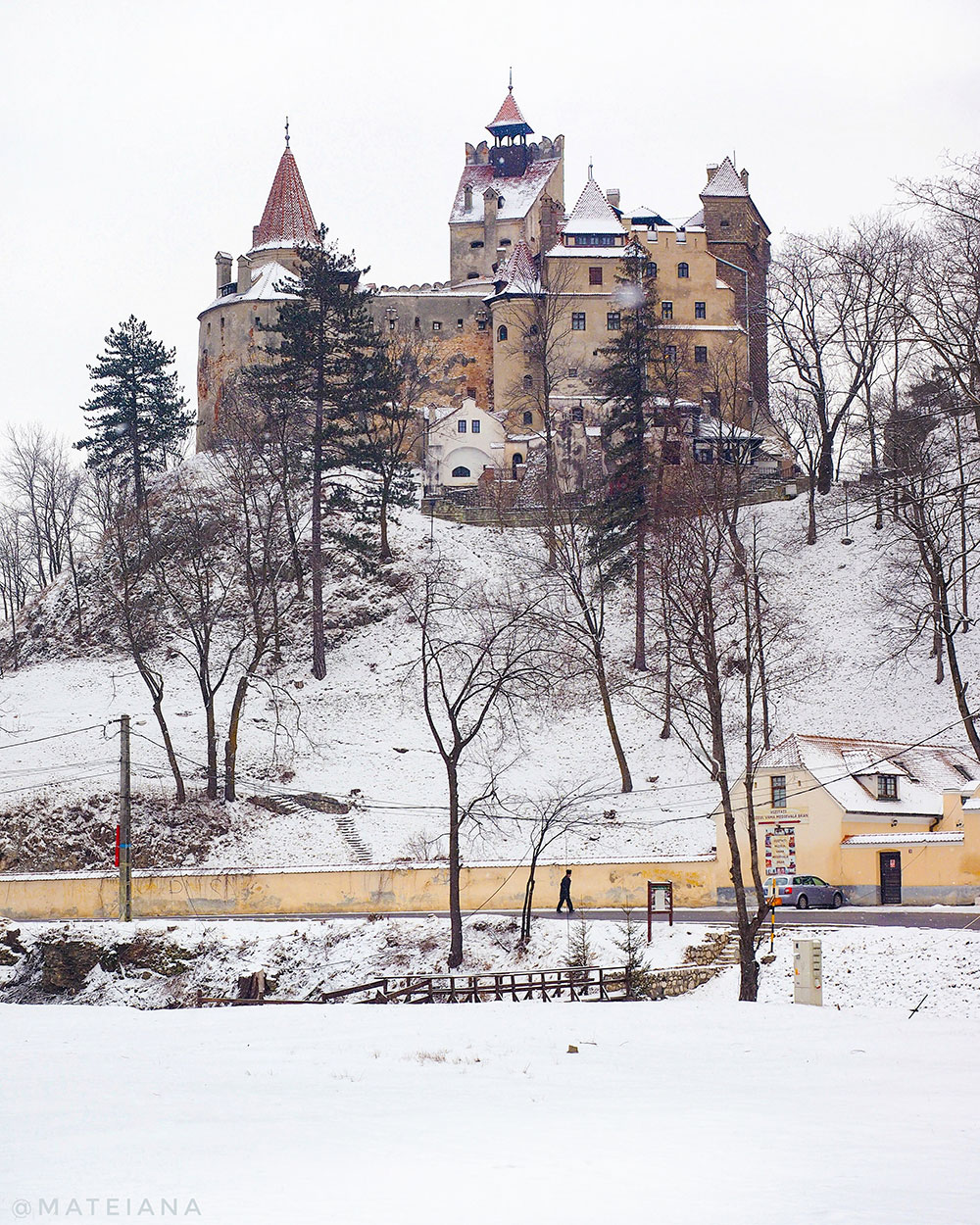 Bran-Castle-Romania---Dracula-s-Castle-in-Transylvania,-Romania