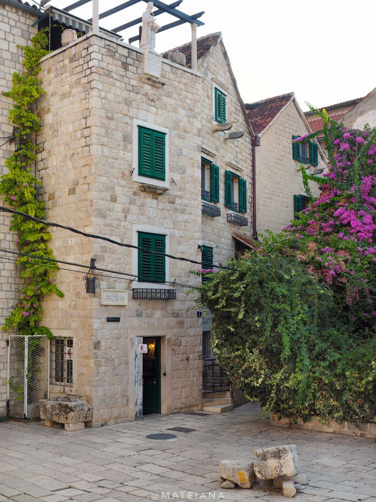 Beautiful-limestone-house-in-Split,-Croatia